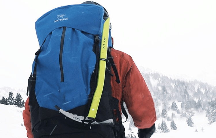 Imagen destacada para: Mochilas de montaña: Guía definitiva para elegir la mejor