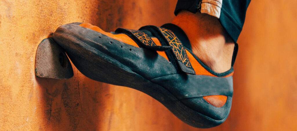 Imagen destacada para: Equipo Básico para Comenzar a Escalar (Guía Completa)